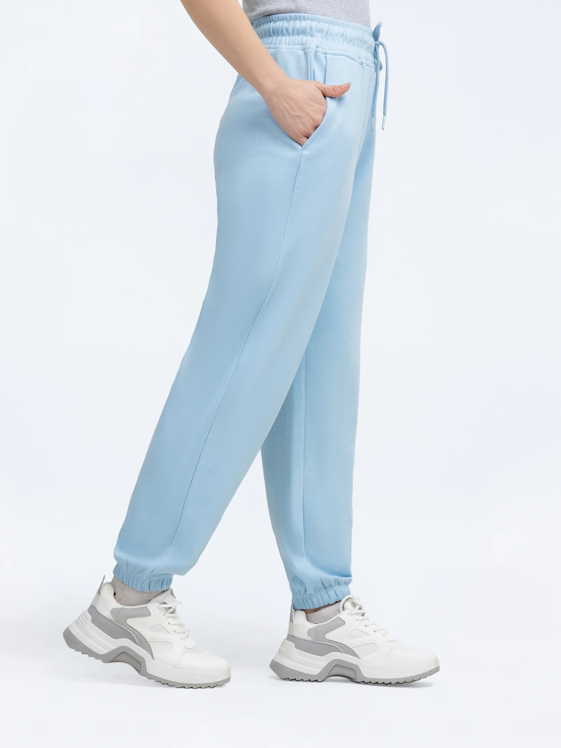 How to Style Women’s Jog Joggers for Casual Wear